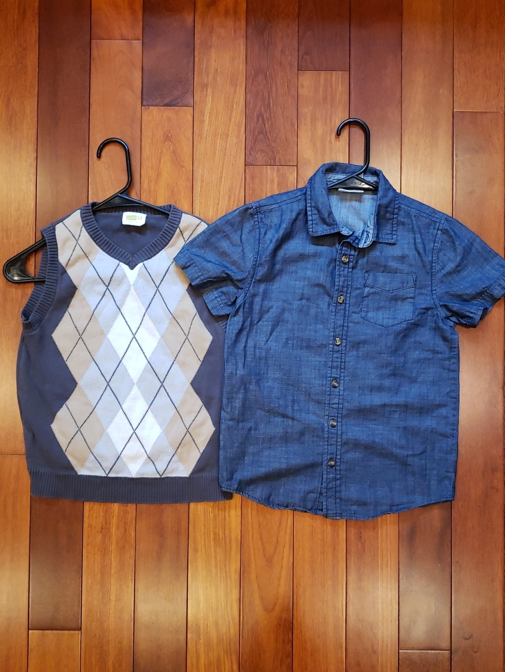 Bundle of Boy's Crazy 8 brand shirts, size Medium 7 - 8
